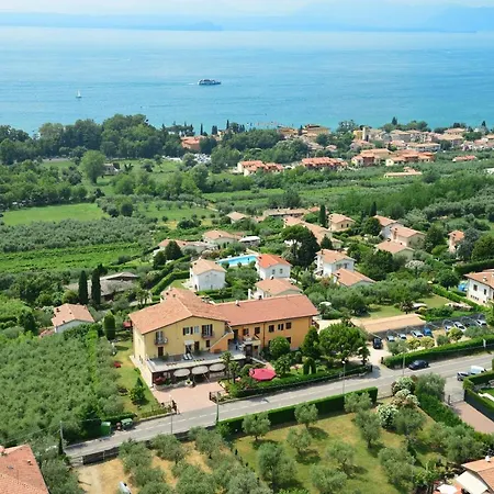 Panoramica Hotel 3*