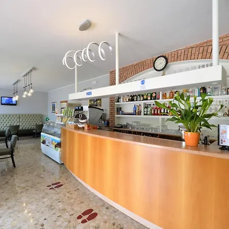 Panoramica Szálloda Bardolino