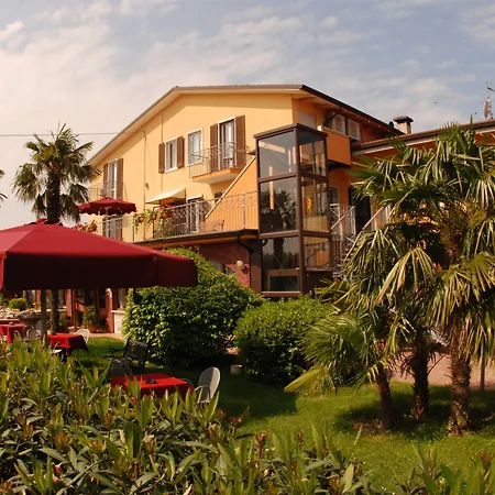 Panoramica Szálloda Bardolino